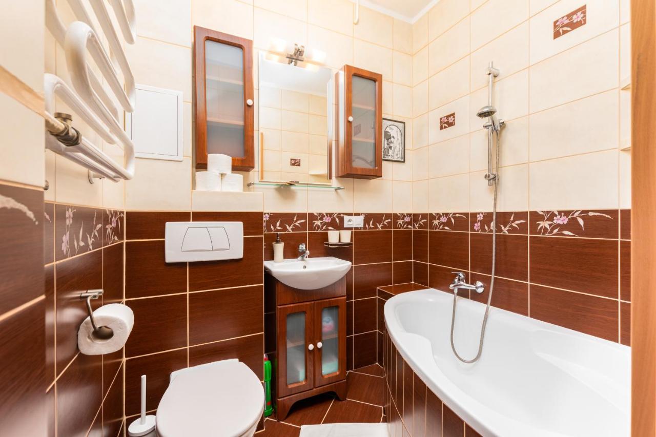 Kasprzaka 13/15 By Homeprime Варшава Екстер'єр фото